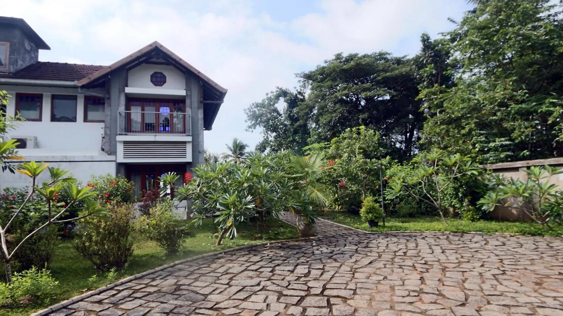 וילה הוילה Alappuzha Hibiscus Earth - A Cgh Earth Saha Experience